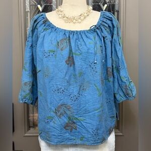 Linen Blend by Hester & Orchard Delicate Floral Pattern On/Off the Shoulder Top